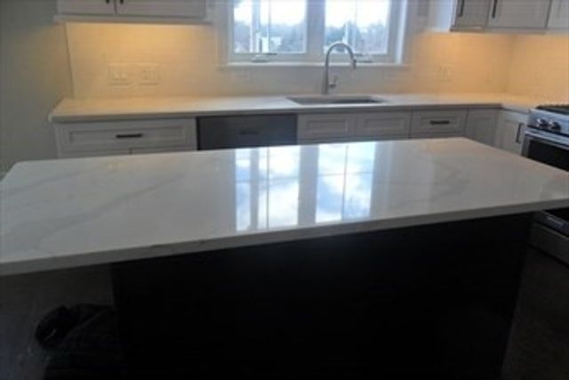 87 East Main Street 87, Hopkinton, MA 01748