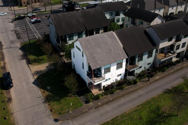 2205 Bastrop Street, Houston, TX 77003