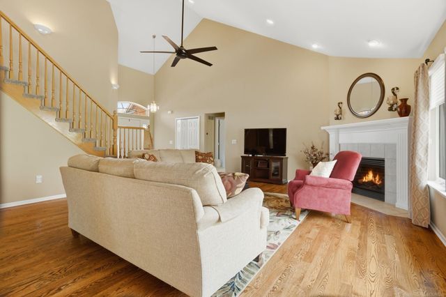 29043 Bay Pointe Drive, Chesterfield Twp, MI 48047
