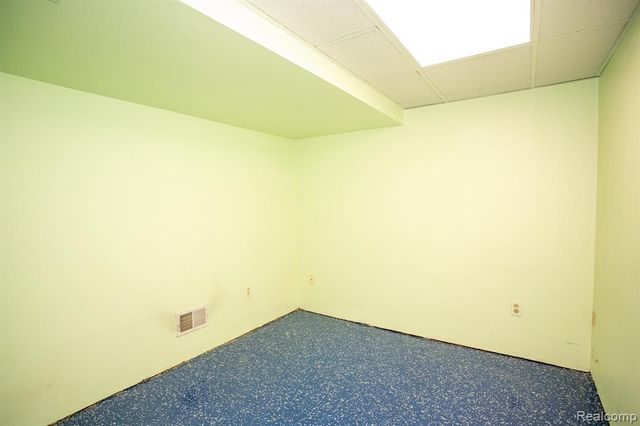 14420 Vernon Street, Oak Park, MI 48237
