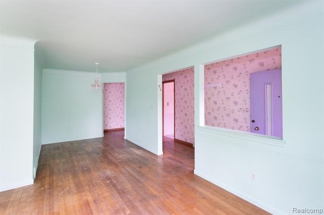 14420 Vernon Street, Oak Park, MI 48237