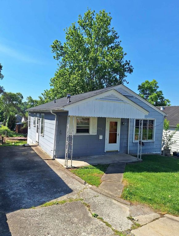 2933 Hollywood Place, Huntington, WV 25705