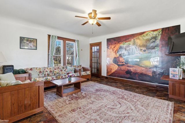 216 N Genesee Street, Davison, MI 48423