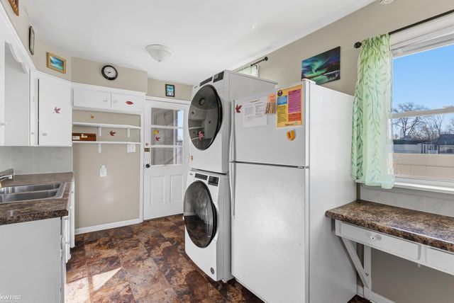 216 N Genesee Street, Davison, MI 48423