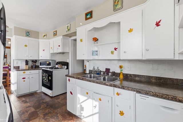 216 N Genesee Street, Davison, MI 48423