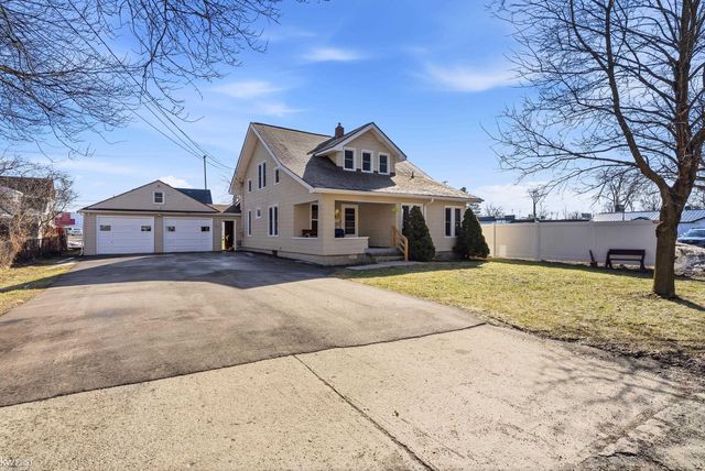 216 N Genesee Street, Davison, MI 48423