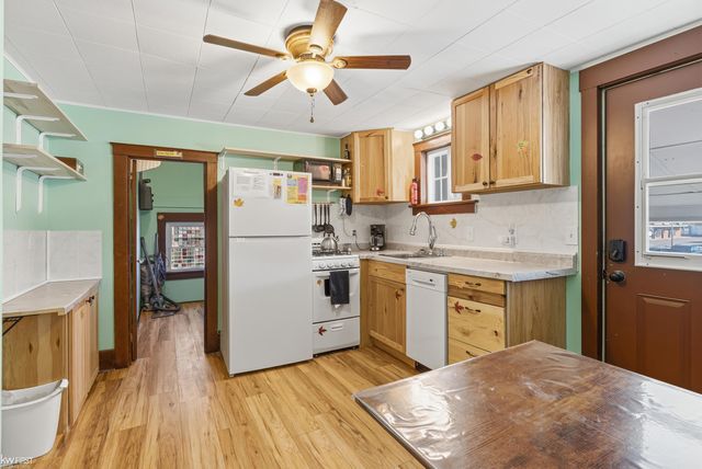 216 N Genesee Street, Davison, MI 48423