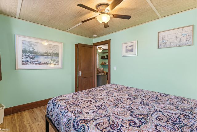 216 N Genesee Street, Davison, MI 48423