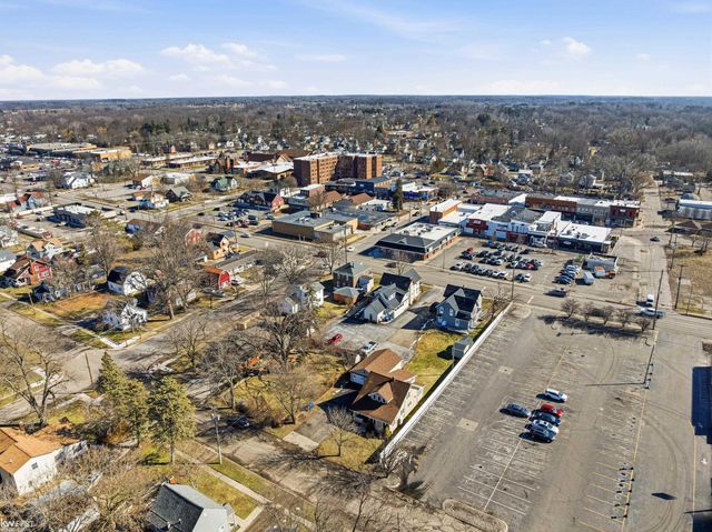 216 N Genesee Street, Davison, MI 48423