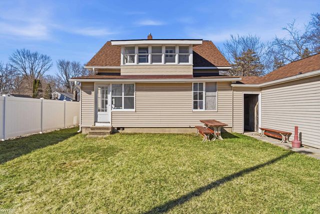 216 N Genesee Street, Davison, MI 48423