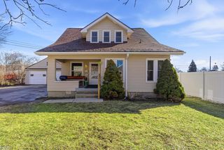 216 N Genesee Street, Davison, MI 48423