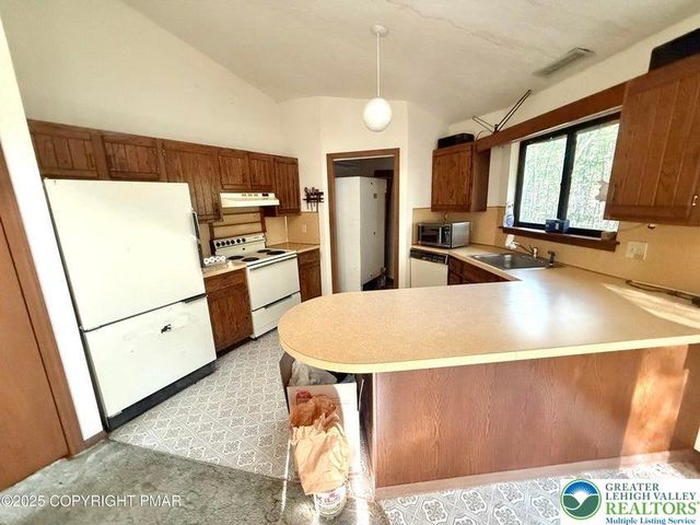 101 Dogwood Drive, Penn Forest Twp, PA 18229