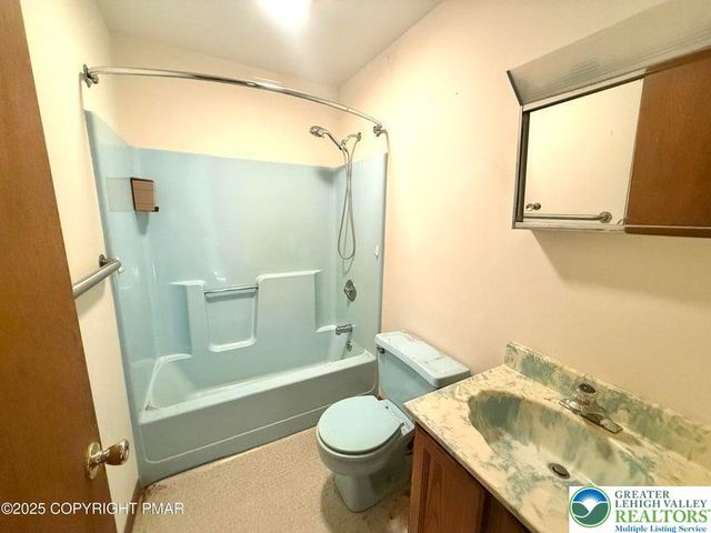 101 Dogwood Drive, Penn Forest Twp, PA 18229