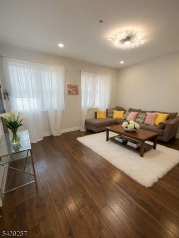 402 Cliff St, Fairview Boro, NJ 07022