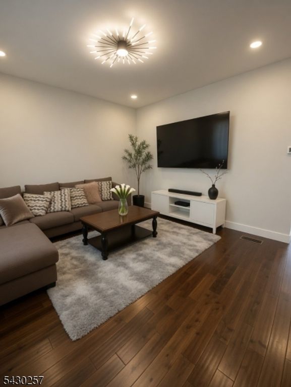402 Cliff St, Fairview Boro, NJ 07022