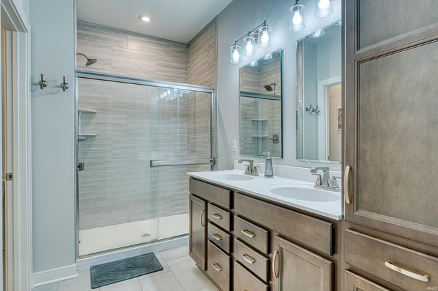 3127 Dowgate Drive, Newburgh, IN 47630