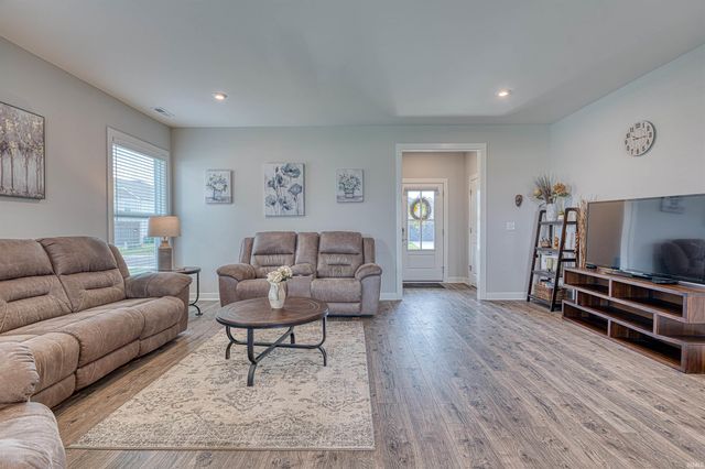 3127 Dowgate Drive, Newburgh, IN 47630
