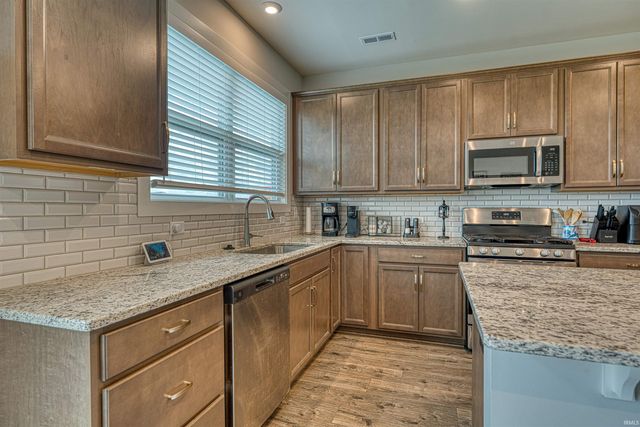 3127 Dowgate Drive, Newburgh, IN 47630