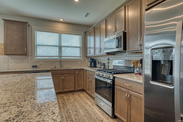 3127 Dowgate Drive, Newburgh, IN 47630