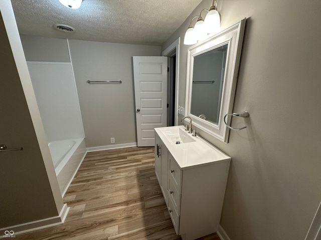 724 W Commercial Street, Hartford City, IN 47348