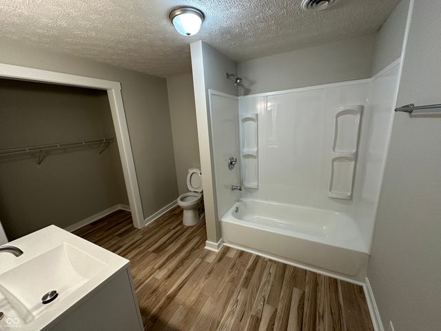 724 W Commercial Street, Hartford City, IN 47348