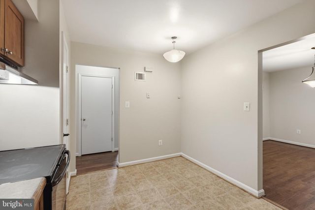 8621 BUCKBOARD DR, Alexandria, VA 22308