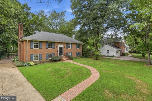 8621 BUCKBOARD DR, Alexandria, VA 22308