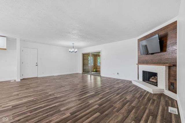 1108 Greenbrook Drive, Greenfield, IN 46140