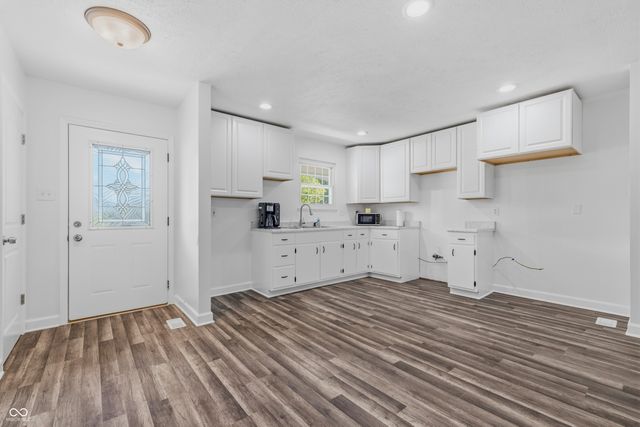 1108 Greenbrook Drive, Greenfield, IN 46140