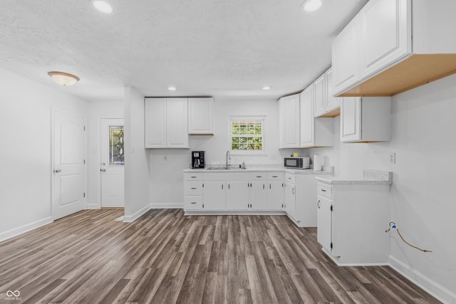 1108 Greenbrook Drive, Greenfield, IN 46140