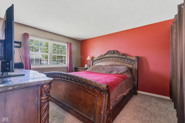 1108 Greenbrook Drive, Greenfield, IN 46140