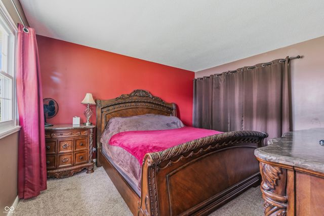 1108 Greenbrook Drive, Greenfield, IN 46140