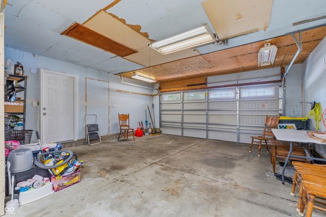 1108 Greenbrook Drive, Greenfield, IN 46140