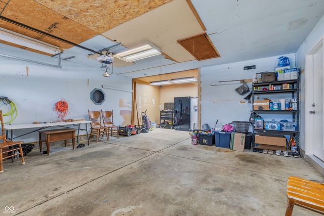 1108 Greenbrook Drive, Greenfield, IN 46140