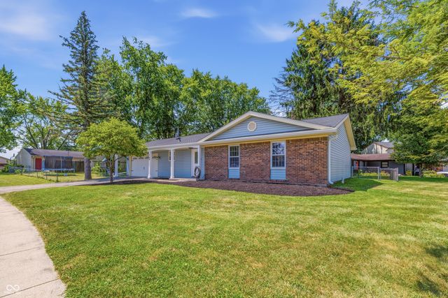1108 Greenbrook Drive, Greenfield, IN 46140