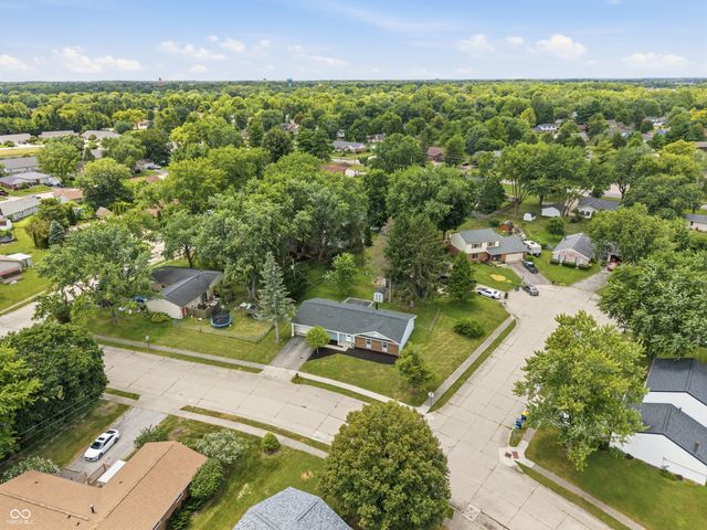 1108 Greenbrook Drive, Greenfield, IN 46140