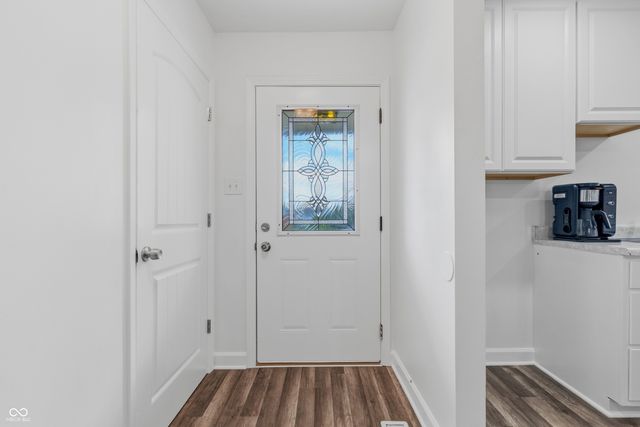 1108 Greenbrook Drive, Greenfield, IN 46140