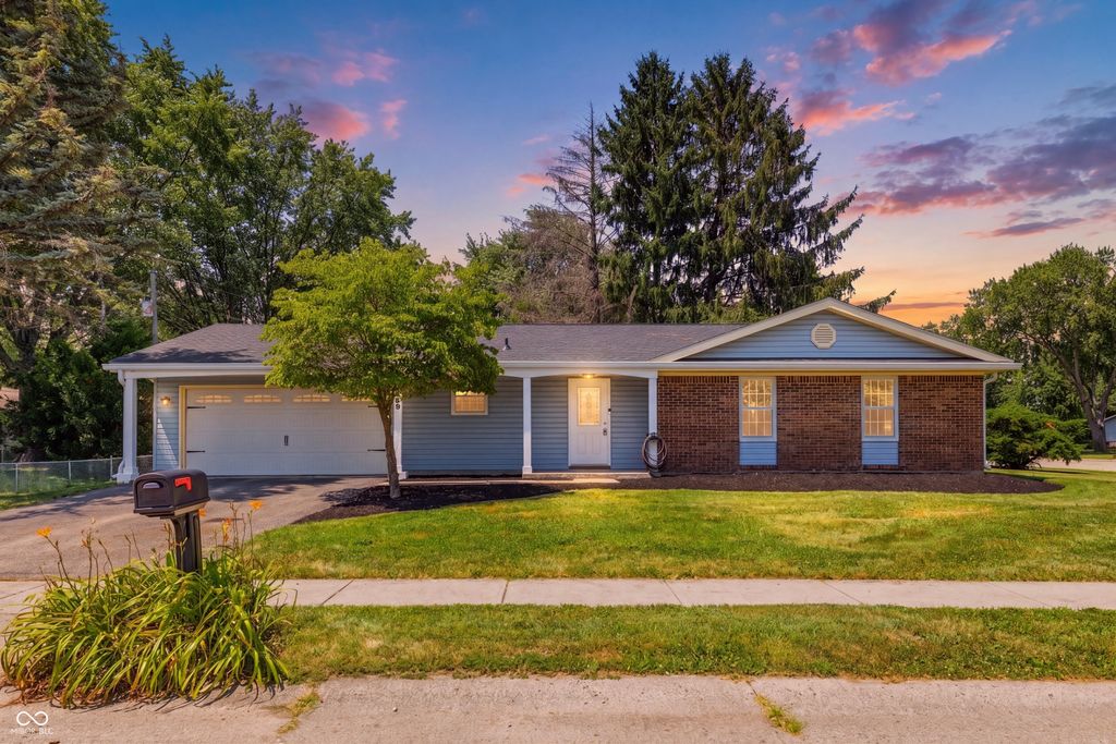 1108 Greenbrook Drive, Greenfield, IN 46140