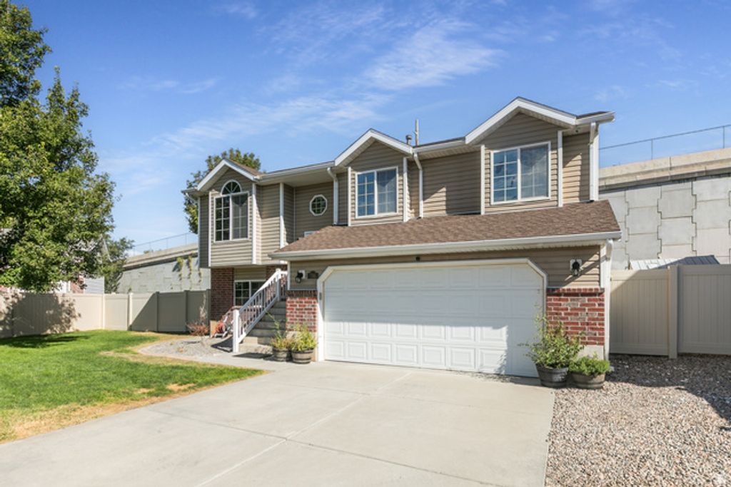 786 N 625 W, Clearfield, UT 84015 — photo 2