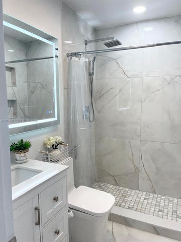 340 S Oakridge S 340, Deerfield Beach, FL 33442