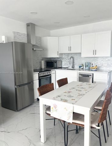 340 S Oakridge S 340, Deerfield Beach, FL 33442
