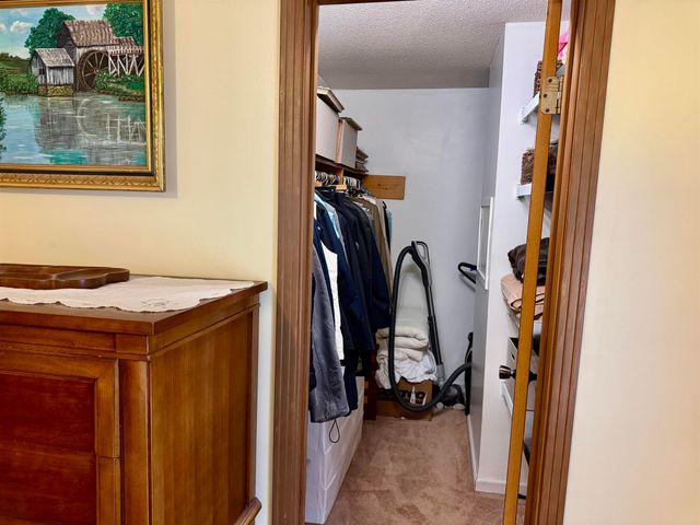 720 EDGEWATER DR, Middleton, TN 38052