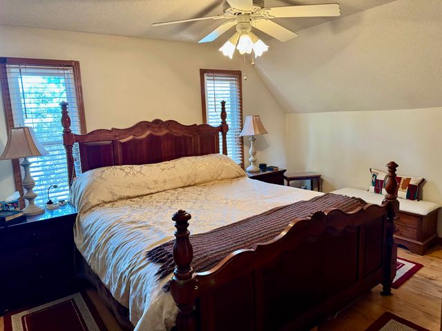 720 EDGEWATER DR, Middleton, TN 38052