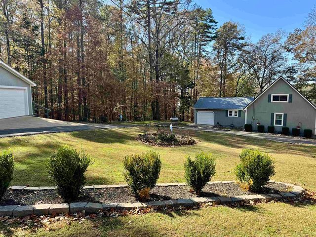 720 EDGEWATER DR, Middleton, TN 38052