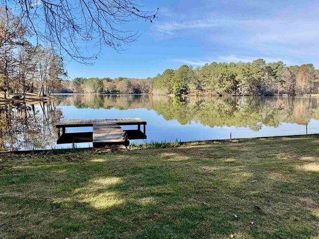 720 EDGEWATER DR, Middleton, TN 38052