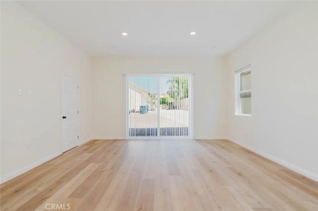 1079 E Elmwood, Burbank, CA 91501