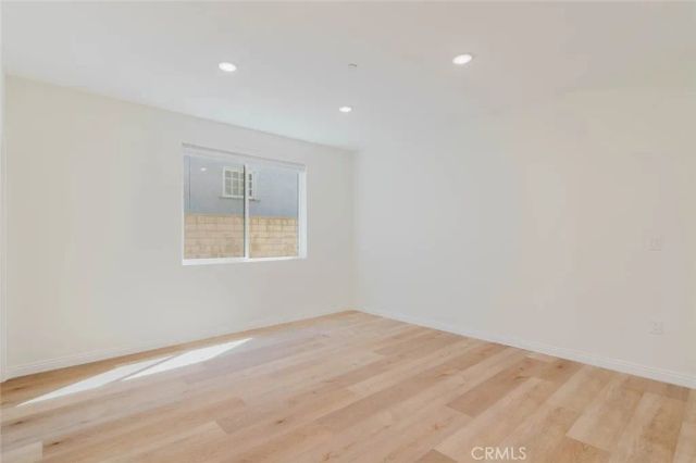 1079 E Elmwood, Burbank, CA 91501