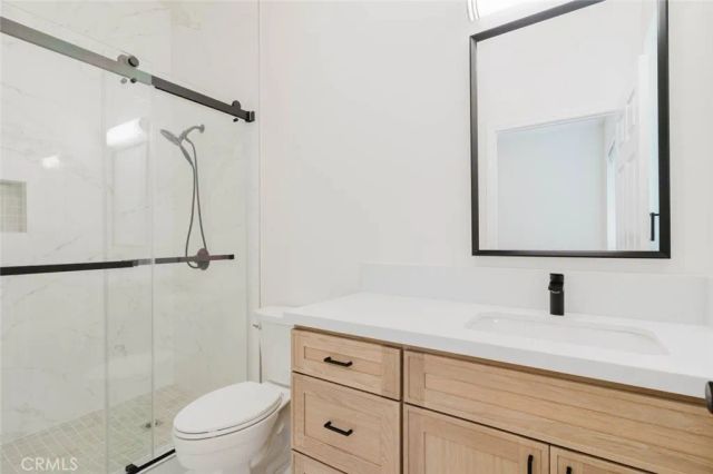 1079 E Elmwood, Burbank, CA 91501