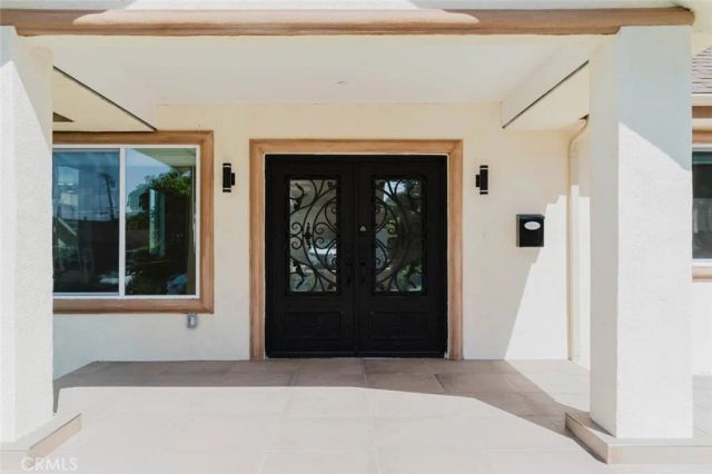 1079 E Elmwood, Burbank, CA 91501