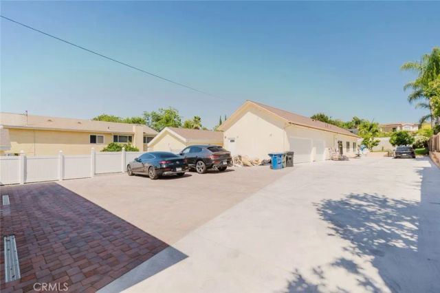 1079 E Elmwood, Burbank, CA 91501